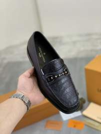 Picture of Louis Vuitton Shoes _SKULVsz38-441Cn061913809